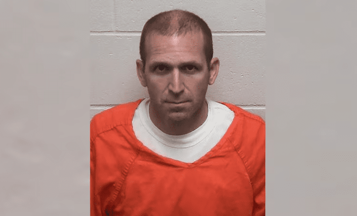 拋妻棄子，假裝溺死，只為和女網友私奔！最終法官的「創意判決」大快人心