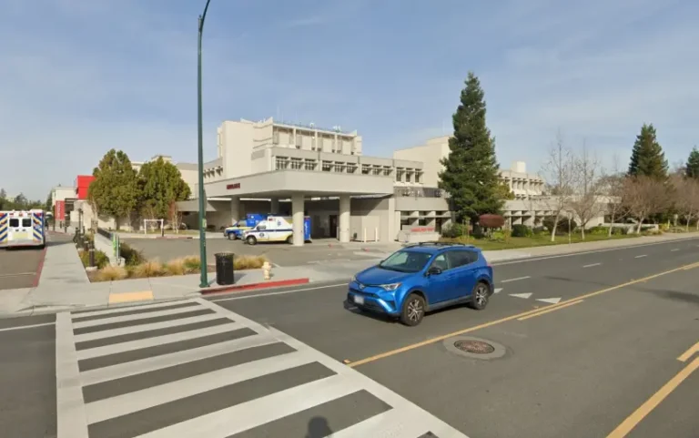 坐一下候診室，竟要價5000美元？灣區父親怒討醫院離譜帳單