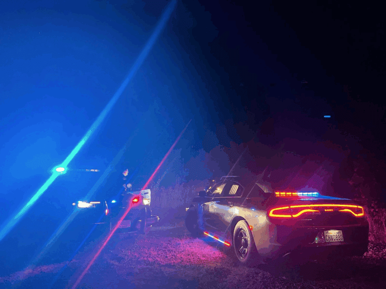 美國陸軍直升機在華盛頓州墜毀，火災引發救援挑戰