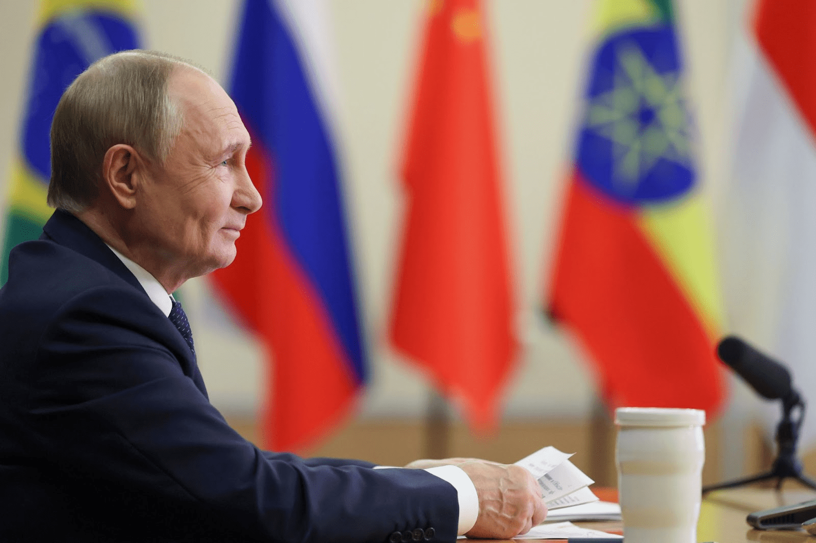 普京計劃佔領頓巴斯，澤連斯基警告潛在危機