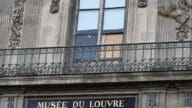 羅浮宮驚傳白日搶案！竊賊如何在7分鐘內劫走法蘭西皇冠珠寶