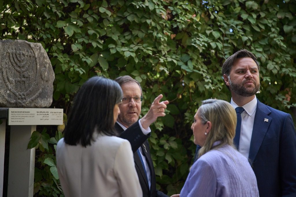 美國副總統萬斯訪以色列揭示意外進展