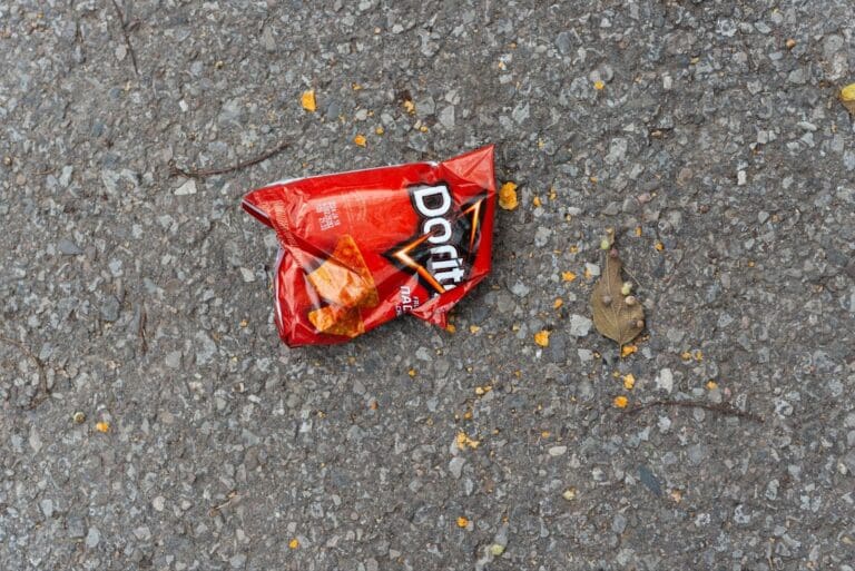 AI監控出大錯！巴爾的摩學生因一包零食遭武警持槍包圍