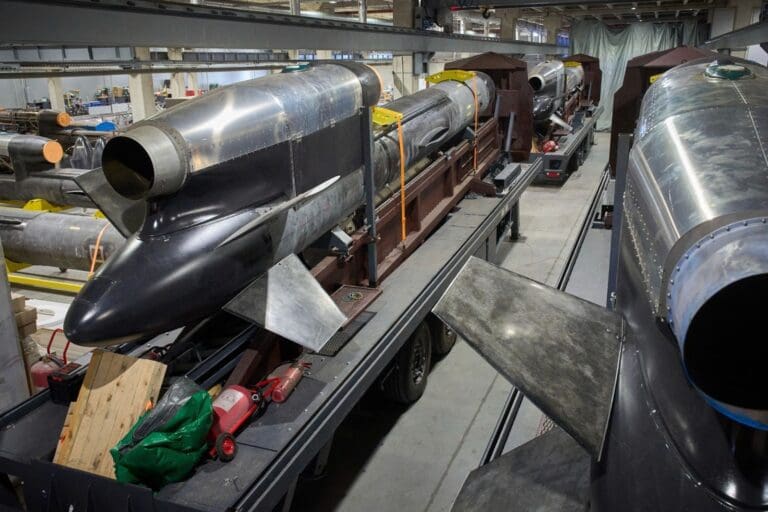 烏克蘭亮劍「火烈鳥」導彈，俄羅斯煉油廠面臨新威脅？