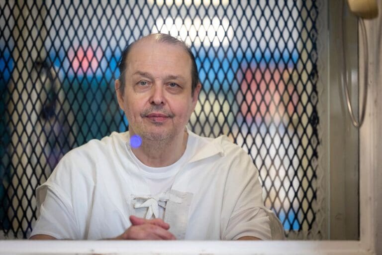 德州上訴法院再次暫停執行羅伯遜死刑！科學爭議未解，真相究竟為何？