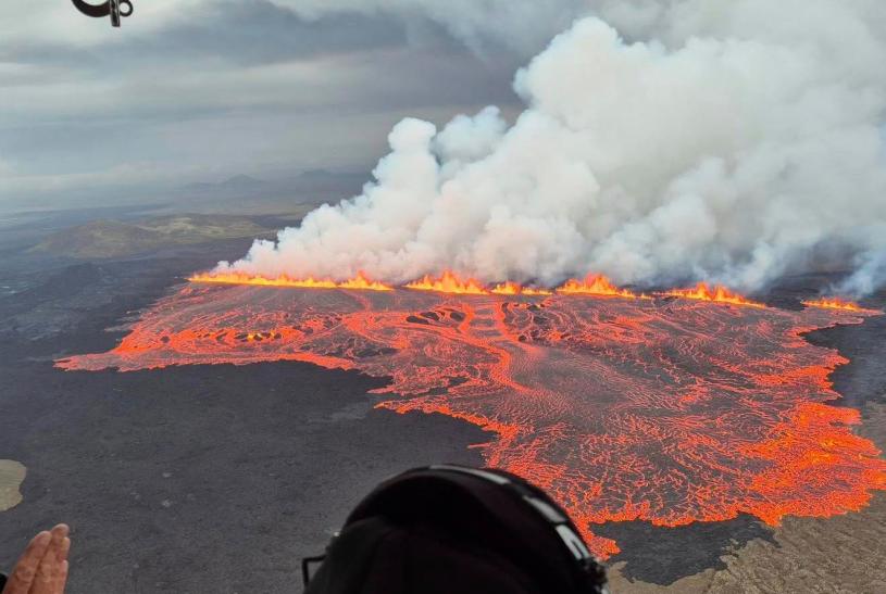 地震之後 冰島火山爆發