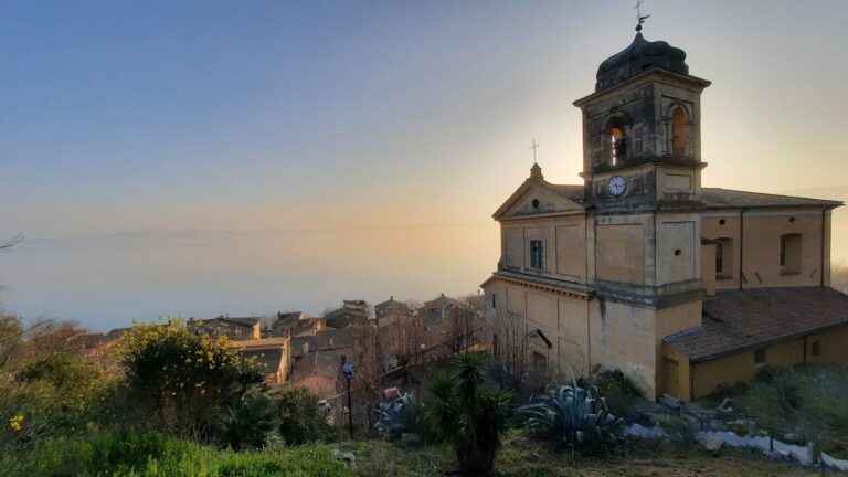 聖母像流血淚奇蹟竟是騙局？意大利神秘學家面臨審判