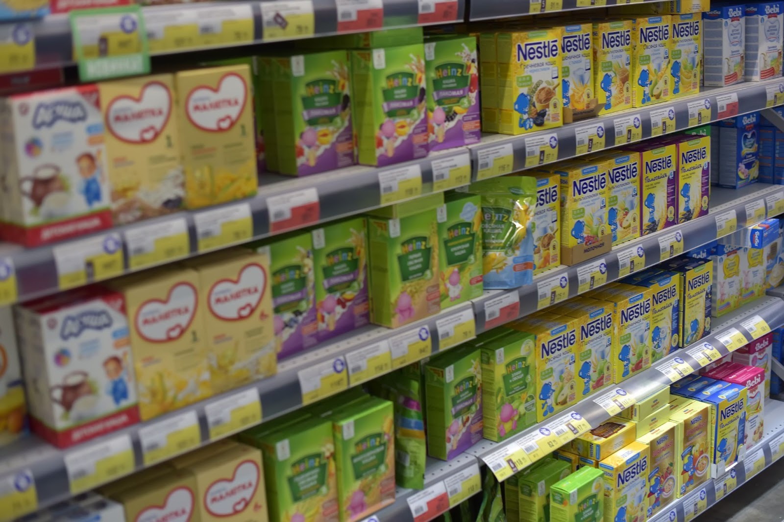 雀巢嬰兒米糊惹爭議：歐洲版不添加糖，卻仍向非洲嬰兒供應含糖配方？