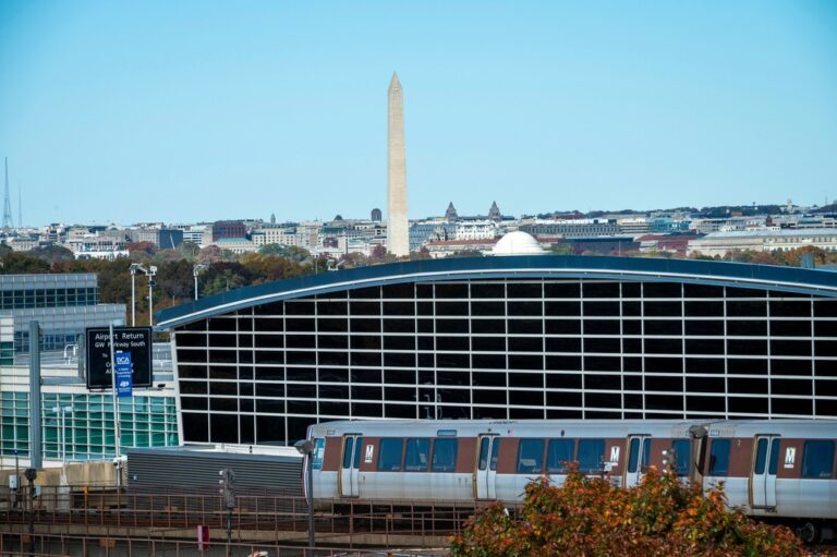 華府列根機場現安全威脅！聯合航空客機緊急疏散