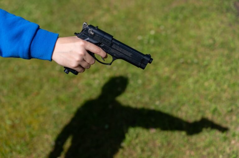 清潔工因走錯地址遭槍殺！「就地防衛法」惹爭議